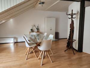 Fotografie z fotogalerie ubytování Casa Jean-Jacques Rousseau v destinaci Biel + 24 fotografií
