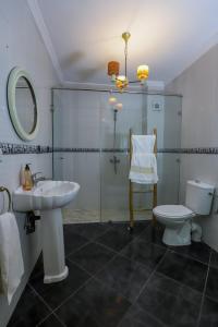 Un baño de MOGALUXE Appartement 15 fotos más