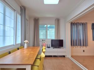 Televiisor ja/või meelelahutuskeskus majutusasutuses BB house