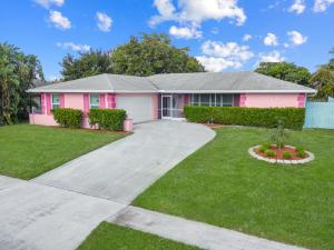 Κήπος έξω από το Sweet Pink HouseCozy Winter Stay Near Beach-Parks