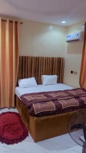 Fotografie z fotogalerie ubytování Destymond Apartment warri ve Warri