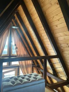 Postel nebo postele na pokoji v ubytování Dedin borak + 9 fotografií