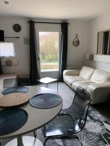 Ruang duduk di Résidence Port du Crouesty - maeva Home - Appartement 2 pièces 4 personnes - Budget MAE-2811