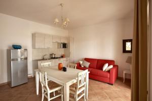 A kitchen or kitchenette at Argonauti Residence