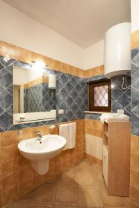 A bathroom at Argonauti Residence