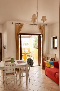 A seating area at Argonauti Residence