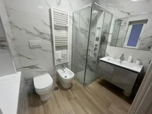 Koupelna v ubytování B&B La Terrazza Polifrone