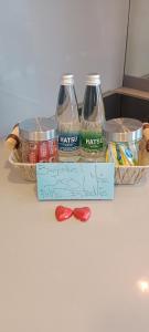 Φαγητό σε αυτό το διαμέρισμα ή κάπου εκεί κοντά