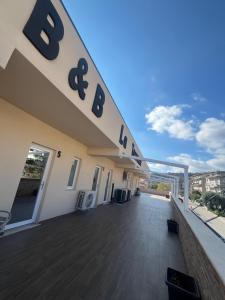 Balkón nebo terasa v ubytování B&B La Terrazza Polifrone + 37 fotografií