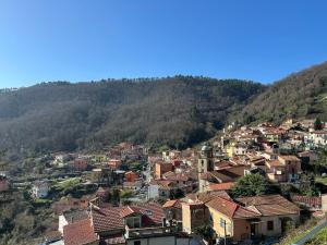 Üldine mäevaade või majutusasutusest El Fossadeu-Biassa-Cinque Terre pildistatud vaade