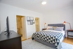 Ένα ή περισσότερα κρεβάτια σε δωμάτιο στο Sunset Luxury Apartment Hvar +14 φωτογραφίες
