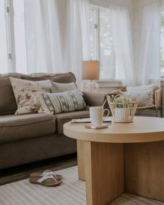 Posezení v ubytování Sun, Sand, & Spacious - Family Friendly Condo