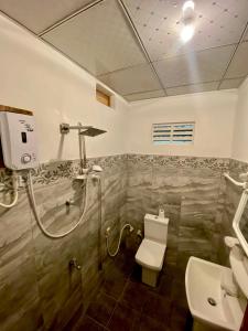 Koupelna v ubytování Sheran Safari House