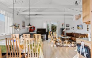 Χώρος καθιστικού στο Holiday Home Valborgs Kasse