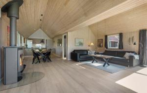 Χώρος καθιστικού στο Holiday Home Rådyrvej Vejers Strand Iii