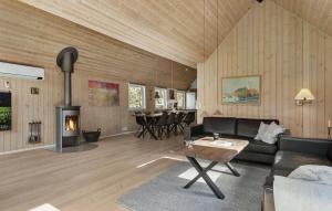 Χώρος καθιστικού στο Holiday Home Rådyrvej Vejers Strand Iii