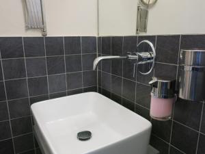 Koupelna v ubytování B&B Quattro Cantoni