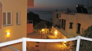 A general sea view or a sea view taken from az apartmanhoteleket