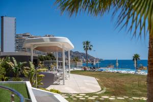a view of the beach and the ocean at Sunset Cliffs Apartment by Leo Apartments Benidorm in Benidorm