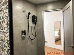Koupelna v ubytování Mana Mana Hotel • Melaka •