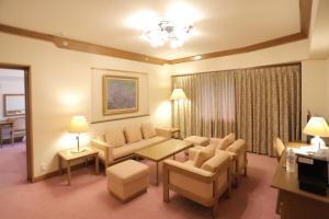 Posezení v ubytování Kurashiki Kokusai Hotel