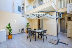 Innanhússgarður eða útisvæði á Modern 2 Bedroom Sliema Apt with Parking & close to the Sea