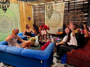 Majutusasutuse Mystic Vibes International Fitness Commune külastajad