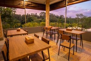 Restaurace v ubytování Lumbung River Ubud Villas