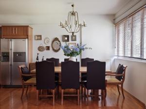 Imagen de la galería de Evi's Voula Home, en Atenas