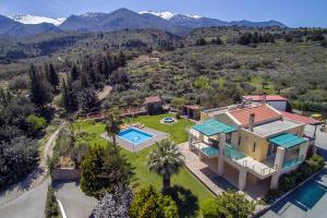 Πισίνα στο ή κοντά στο Villa Natura