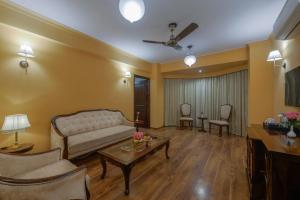 Χώρος καθιστικού στο Hotel Chandra Raj Mahal
