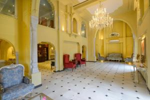 Χώρος καθιστικού στο Hotel Chandra Raj Mahal