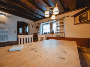 Fotografie z fotogalerie ubytování Holiday Home Alte Sahnealm by Interhome v destinaci Hollersbach im Pinzgau