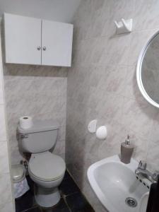 Koupelna v ubytování Bee house - Abeja viajera suite