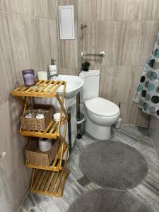 Bilik mandi di The Place -Apartments in Plovdiv, with private parking +47 gambar