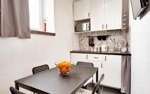 A kitchen or kitchenette at Sabbinirica