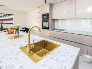 Kuchyň nebo kuchyňský kout v ubytování Villa Noel by Interhome + 44 fotografií