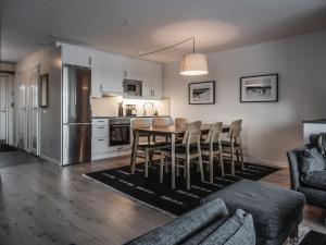 Kuchyň nebo kuchyňský kout v ubytování Apartment Trillevallen 8 by Interhome