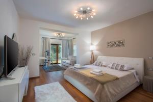 Μια τηλεόραση ή/και κέντρο ψυχαγωγίας στο Villa HAPPY