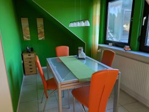 Fotografie z fotogalerie ubytování Ferienwohnung Stollburgblick v destinaci Oberschwarzach + 15 fotografií