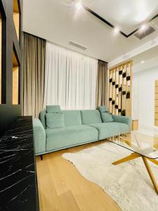 Χώρος καθιστικού στο Eden - Elegant Retreat in Rosetti Luxury