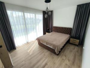 Postel nebo postele na pokoji v ubytování Luxury Two-Bedroom Apartment at Four Seasons Life 2 16-B + 13 fotografií