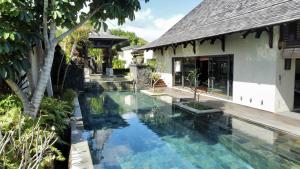 Gallery image of Villa Elegance du Sud - Piscine et Jardin in Beau Champ