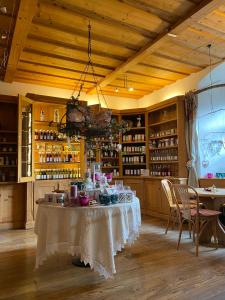 Nápoje v ubytování Zentrum für Umwelt und Kultur - Gästehaus und Jugendbildungseinrichtung im Maierhof + 25 fotografií