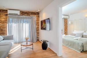Postel nebo postele na pokoji v ubytování Ein Zivan Village Resort + 37 fotografií