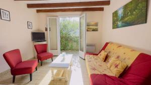 Μια τηλεόραση ή/και κέντρο ψυχαγωγίας στο location proche des plages