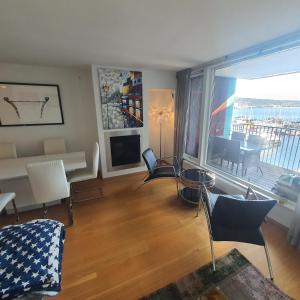 Posezení v ubytování Sea front Apartment Aker Brygge
