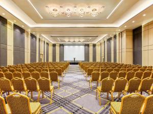 ibis Styles Bekasi Jatibening商务区和/或会议室