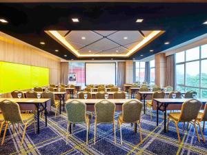 ibis Styles Bekasi Jatibening商务区和/或会议室