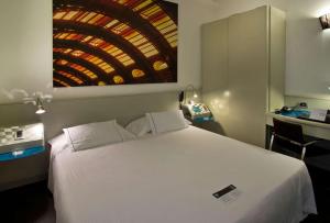 Postel nebo postele na pokoji v ubytování Sure Hotel by Best Western Milano